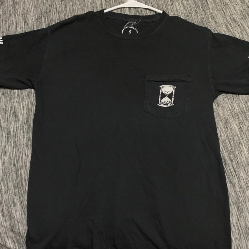 Unus Annus black founders tee